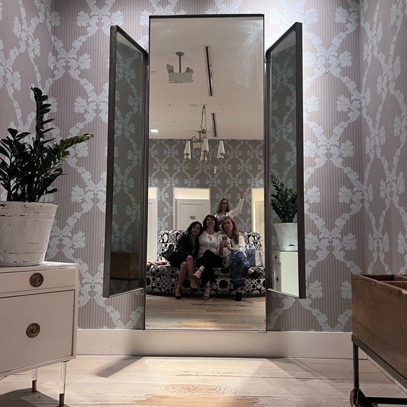 ❤️❤️❤️Come Shop With Me❤️❤️❤️ Like this listing to be notified when I gо LIVE!!! - Picture 2 of 10